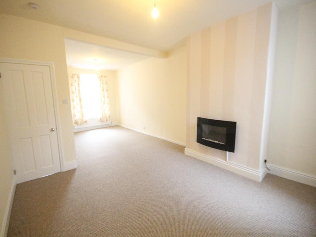 3 bedroom mid terrace house To Let in Barnoldswick - IMG_1210.jpg